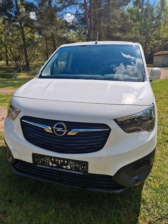 Weiß Gebraucht 2020 Opel Combo Van / Kleinbus | 6.500 € (Superpreis) - Bild 1/4