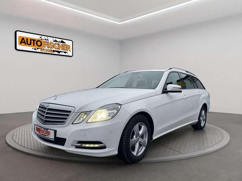 Gebraucht Mercedes E200 136 PS (100 kW) 2012 Weiß Kombi