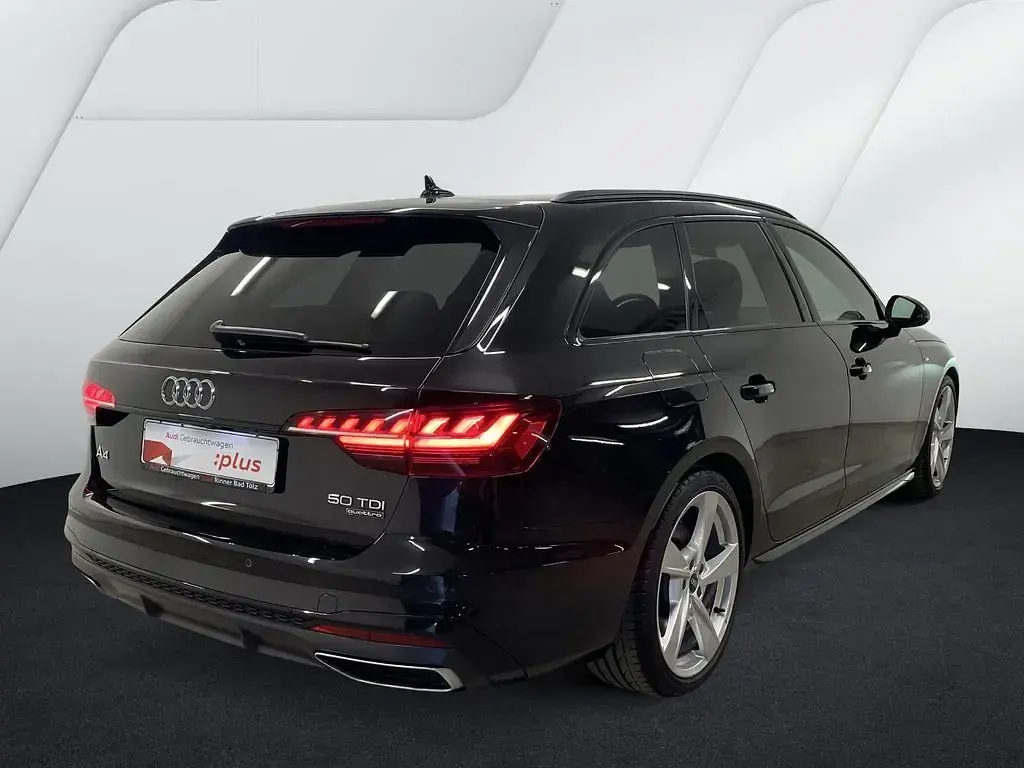 Gebraucht Audi A4 Sport 286 PS (210 kW) 2022 Mythosschwarz metallic Kombi