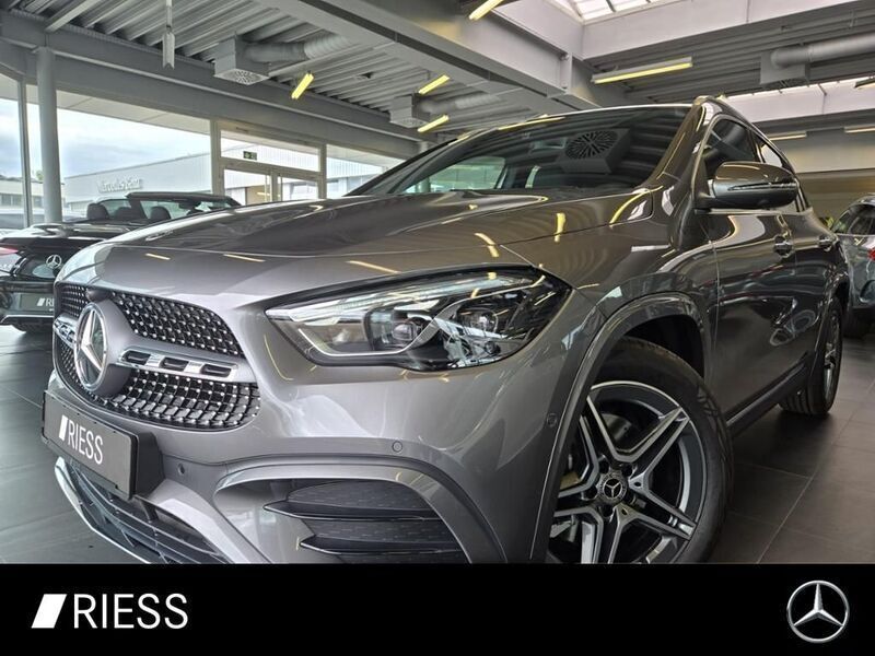 Metalliclack mountaingrau Gebraucht 2025 Mercedes GLA180 AMG SUV | 42.900 € (Teuer) - Bild 1/4