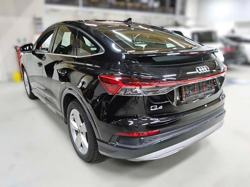 Gebraucht Audi Q4 Sportback e-tron Advanced 219 kW (299 PS) 2022 Mythosschwarz metallic SUV