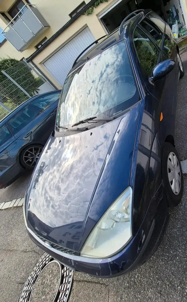 Gebraucht Ford Focus 111 PS (81 kW) 2003 Blau Kombi