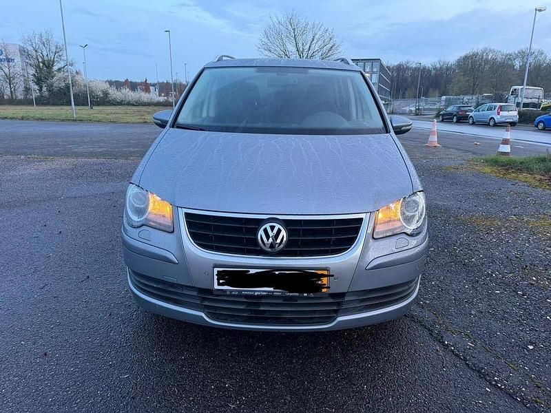 Gebraucht VW Touran Freestyle 140 PS (102 kW) 2010 Andere farben Van / Kleinbus