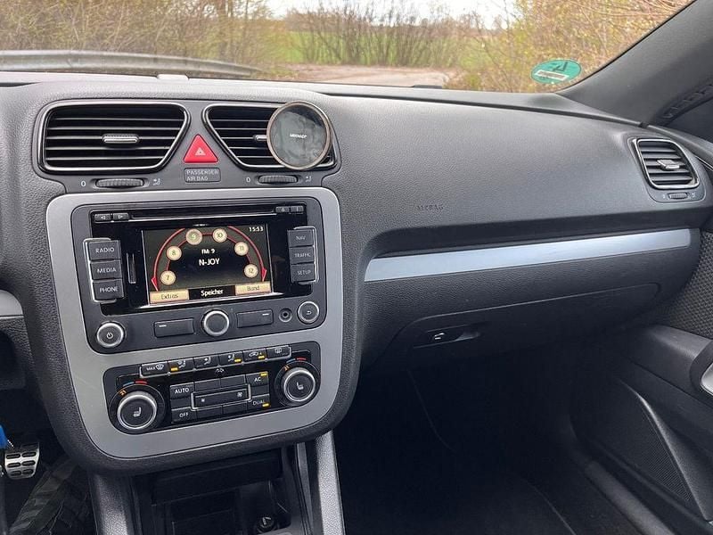 Gebraucht VW Scirocco 140 PS (102 kW) 2012 Weiß Coupé