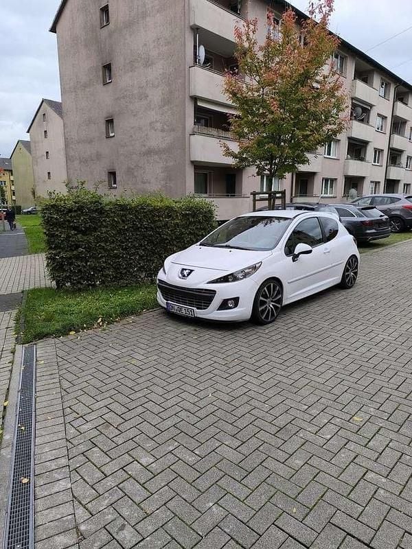 Gebraucht 2009 Peugeot 207 RC Limousine | 3.399 € (Guter Preis) - Bild 1/4