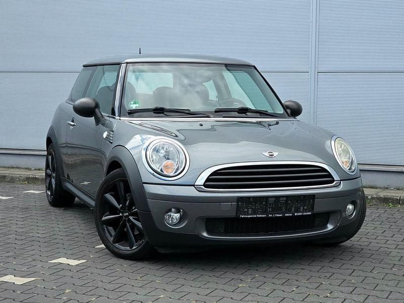 Dark silver (technical) grey Gebraucht 2010 Mini ONE Kleinwagen | 3.900 € (Fairer Preis) - Bild 1/4