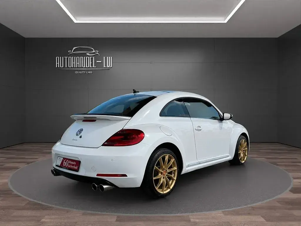 Gebraucht VW Beetle Design 160 PS (117 kW) 2013 Weiß Kleinwagen