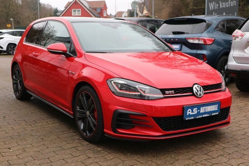 Rot Gebraucht 2019 VW Golf VII GTI Limousine | 22.900 € (Fairer Preis) - Bild 1/4