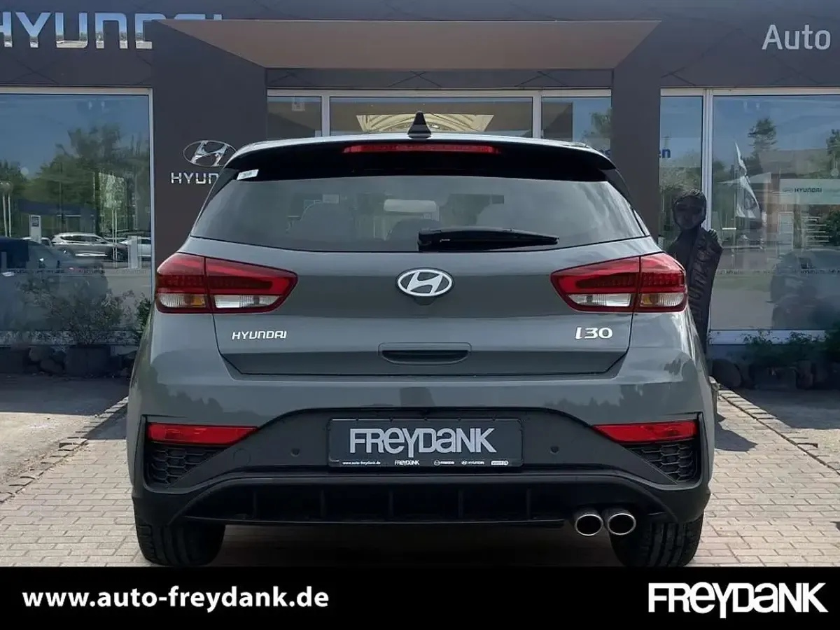 Gebraucht Hyundai i30 N Line 140 PS (102 kW) 2025 Shadow grey Limousine