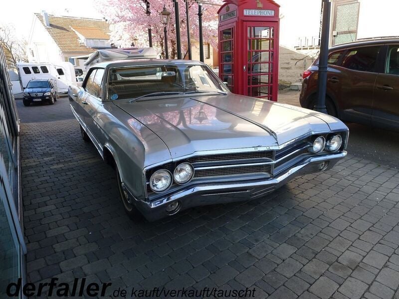 Silber Gebraucht 1965 Buick Electra 225 Coupé | 19.999 € - Bild 1/4