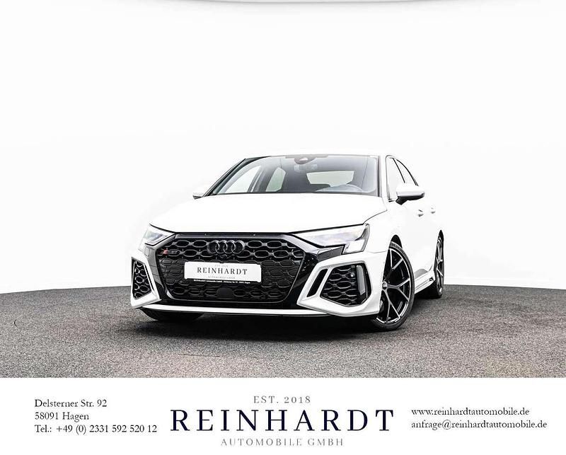 Gletscherweiß metallic Gebraucht 2022 Audi RS3 Comfort Kleinwagen | 48.415 € (Fairer Preis) - Bild 1/3
