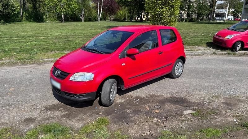 Usado VW Fox 54 HP (39 kW) 2006 Vermelho Citadino