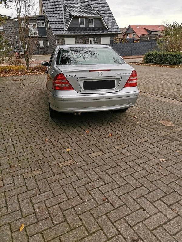 Gebraucht Mercedes C180 143 PS (105 kW) 2005 Silber Limousine