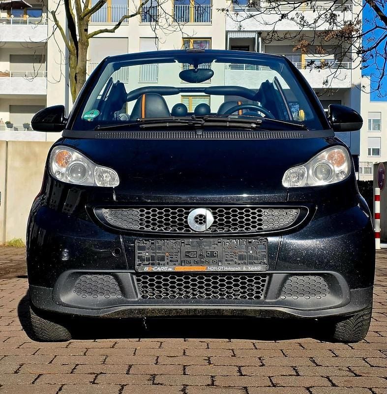 Gebraucht Smart ForTwo Cabrio 71 PS (52 kW) 2011 Schwarz Cabrio