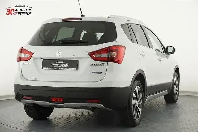 Gebraucht Suzuki SX4 S-Cross Comfort+ 129 PS (94 kW) 2020 Weiß SUV