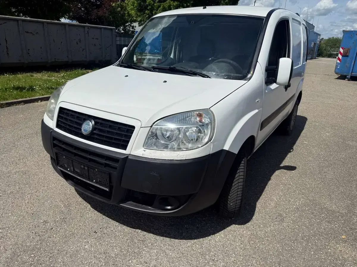 Gebraucht Fiat Doblò 75 PS (55 kW) 2007 Weiss Van / Kleinbus