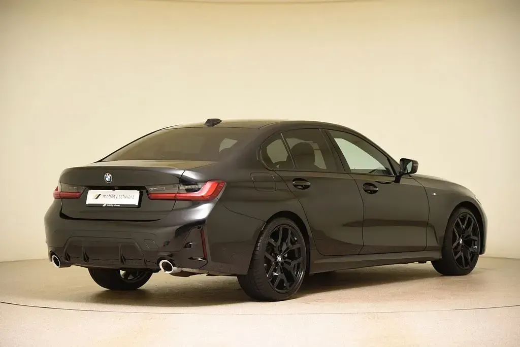 Gebraucht BMW 320 M Sport 190 PS (139 kW) 2024 Schwarz Limousine
