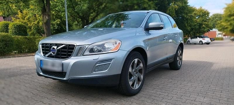 Silber Gebraucht 2012 Volvo XC60 SUV | 7.750 € (Fairer Preis) - Bild 1/4