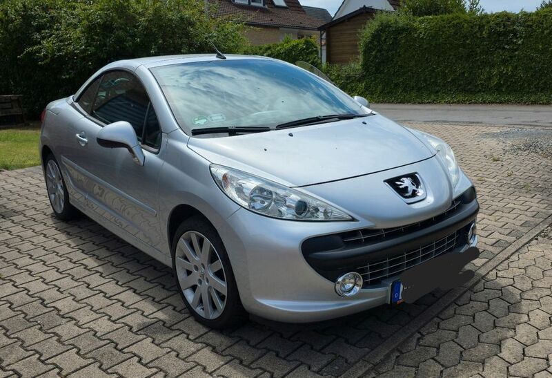 Silber Gebraucht 2009 Peugeot 207 CC Cabrio | 4.000 € (Guter Preis) - Bild 1/4