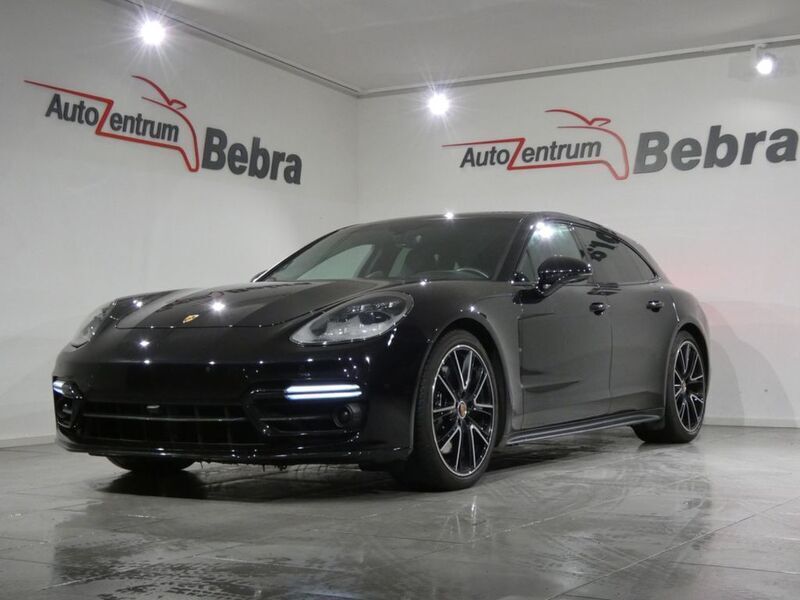 Tiefschwarzmetallic Gebraucht 2021 Porsche Panamera Sport Turismo Limousine | 89.000 € (Teuer) - Bild 1/4