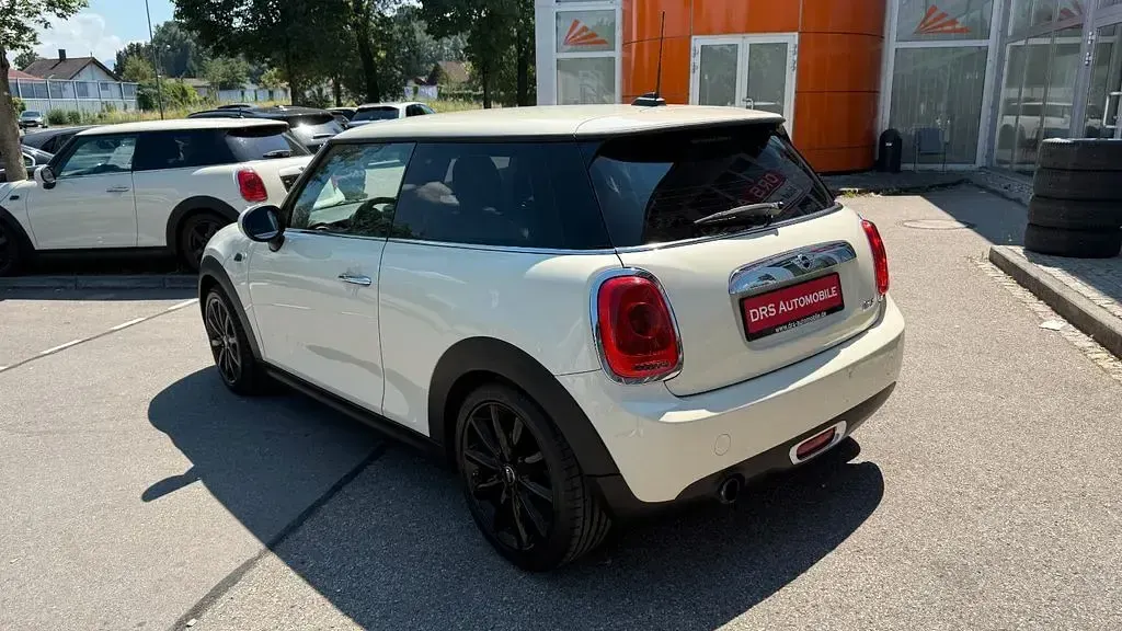 Gebraucht Mini ONE 102 PS (75 kW) 2017 Weiß Kleinwagen