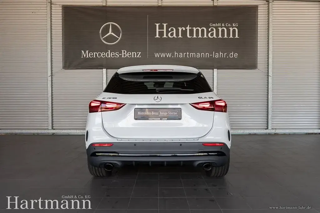 Gebraucht Mercedes GLA35 AMG AMG 306 PS (225 kW) 2024 Digitalweiß SUV