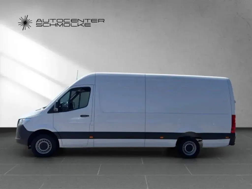 Gebraucht Mercedes Sprinter 170 PS (125 kW) 2025 Arktikweiß Van