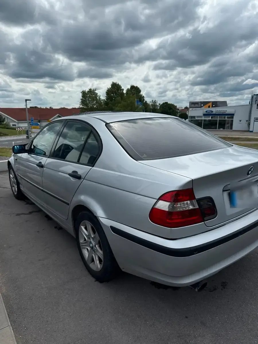 Gebraucht BMW 316 120 PS (88 kW) 2002 Silber Limousine