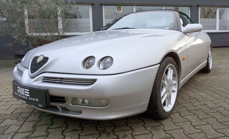 Silber Gebraucht 1997 Alfa Romeo Spider Cabrio | 3.949 € (Superpreis) - Bild 1/4