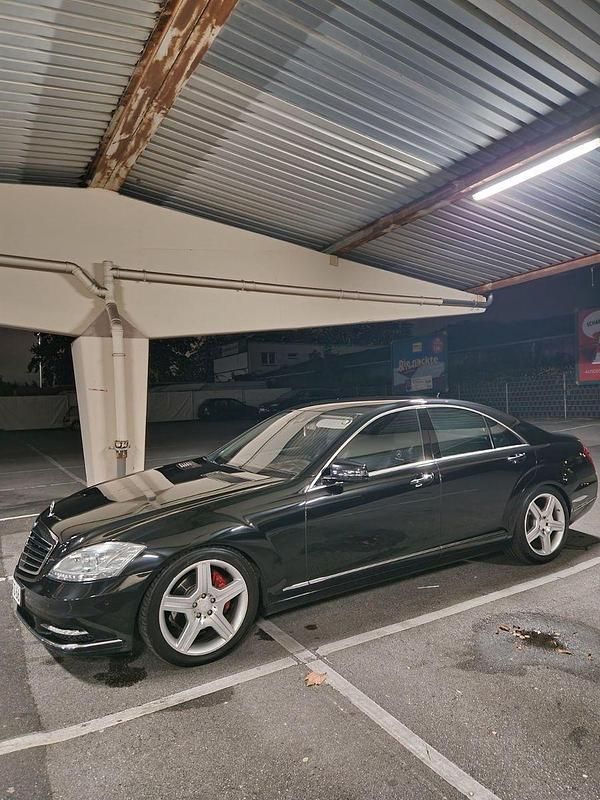 Schwarz Gebraucht 2012 Mercedes S350 Limousine | 12.900 € - Bild 1/4