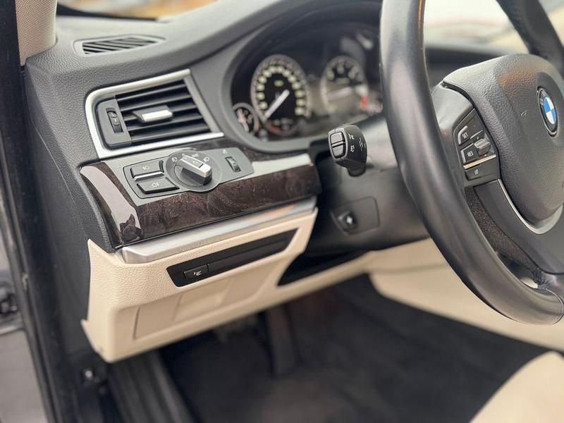 Gebraucht BMW 535 Gran Turismo 299 PS (219 kW) 2012 Grau Limousine