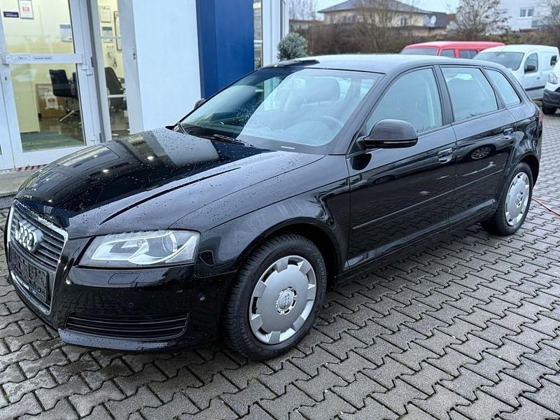 Gebraucht Audi A3 Attraction 125 PS (91 kW) 2009 Schwarz Limousine