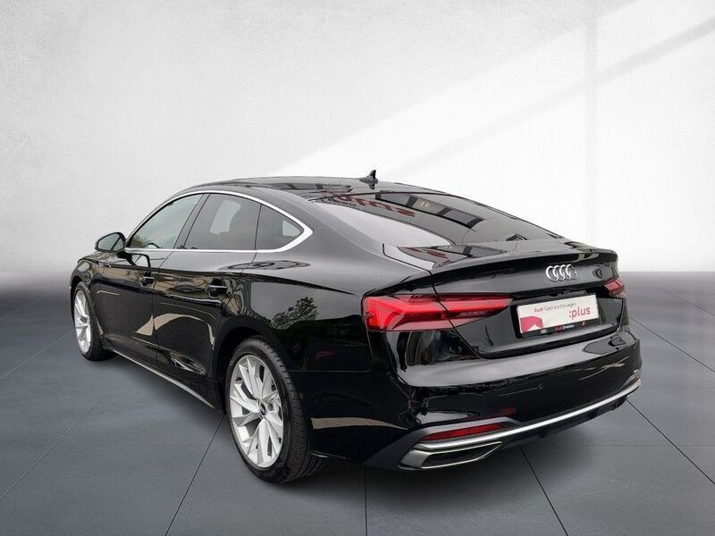 Gebraucht Audi A5 Sportback Ambiente 204 PS (150 kW) 2021 Brillantschwarz Kleinwagen