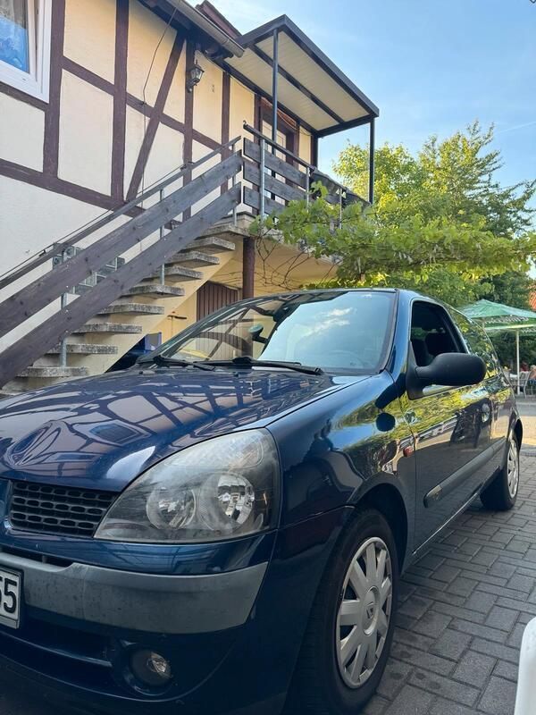 Blau Gebraucht 2002 Renault Clio II Kleinwagen | 900 € (Guter Preis) - Bild 1/3