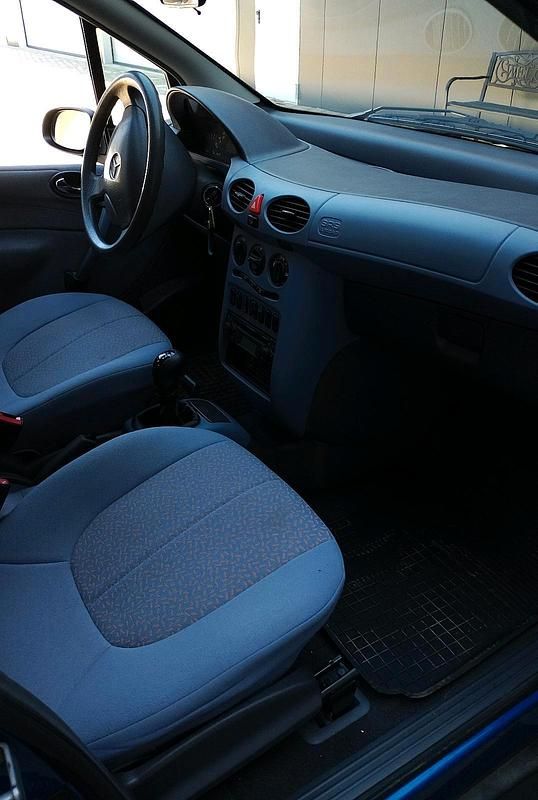 Gebraucht Mercedes A160 102 PS (75 kW) 2001 Blau Kleinwagen