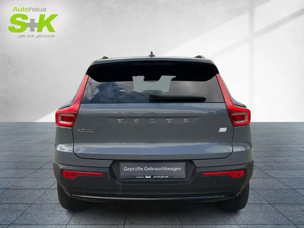 Gebraucht Volvo XC40 Plus 261 PS (191 kW) 2022 Grau SUV