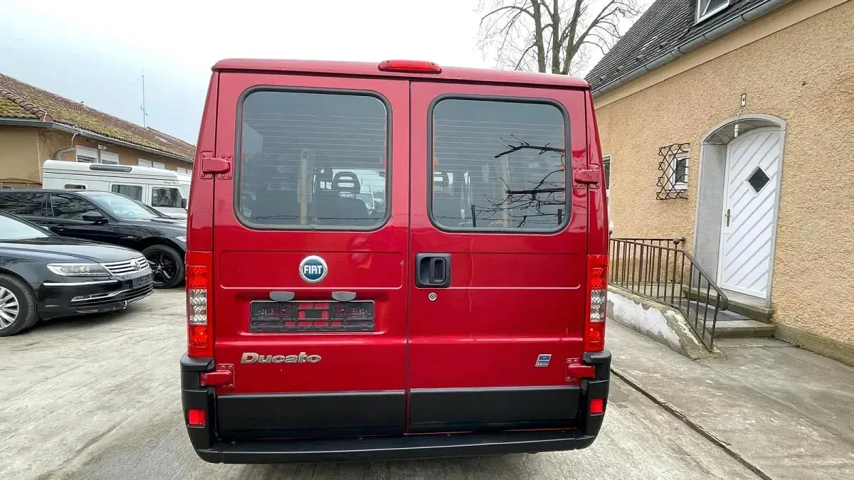 Używany Fiat Ducato 128 KM (94 kW) 2005 Czerwony Van