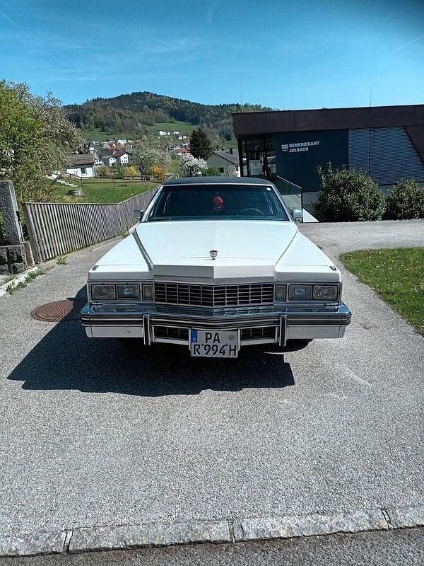 Gebraucht Cadillac Fleetwood 170 PS (125 kW) 1977 Weiß Limousine