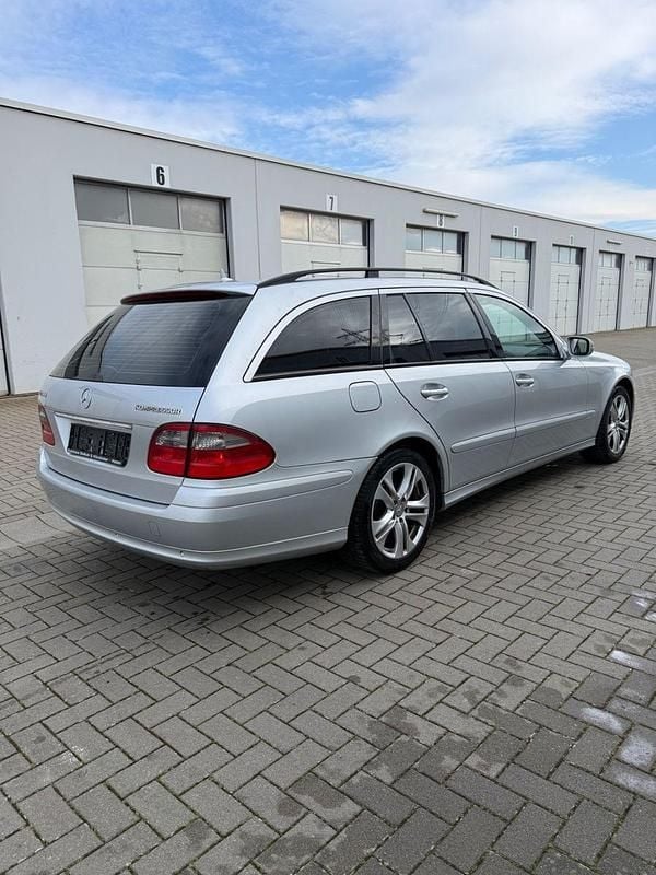 Gebraucht Mercedes E200 184 PS (135 kW) 2008 Silber Kombi