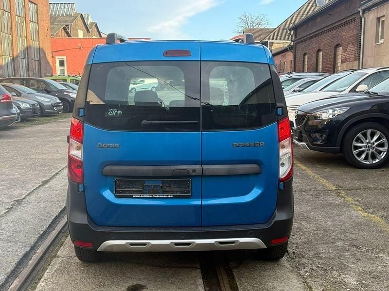 Gebraucht Dacia Dokker Stepway 116 PS (85 kW) 2016 Blau Van / Kleinbus