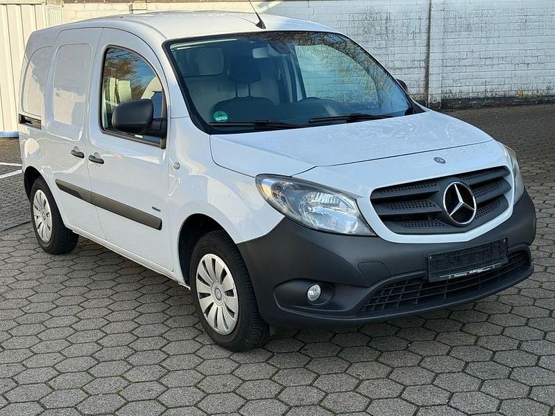 Gebraucht Mercedes Citan 109 90 PS (66 kW) 2016 Arktikweiss Van / Kleinbus