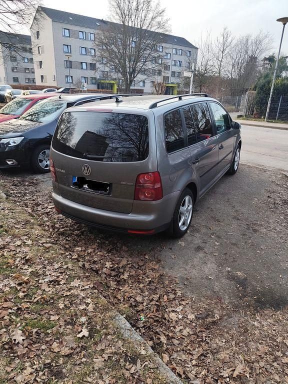 Gebraucht VW Touran Trendline 105 PS (77 kW) 2008 Schwarz Van / Kleinbus