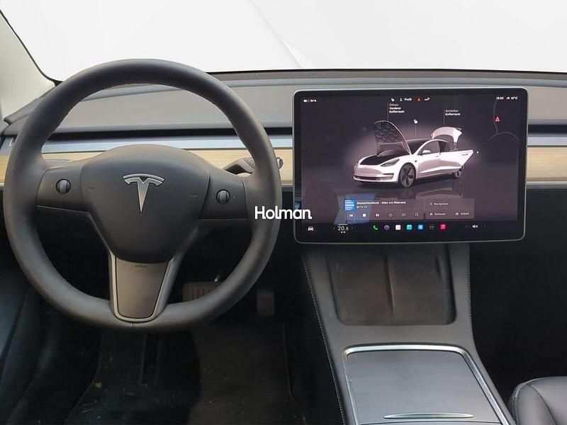 Gebraucht Tesla Model 3 Standard Range 208 kW (283 PS) 2022 Weiß Limousine