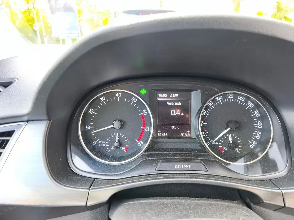 Gebraucht Skoda Fabia Ambition 90 PS (66 kW) 2015 Weiß Kombi