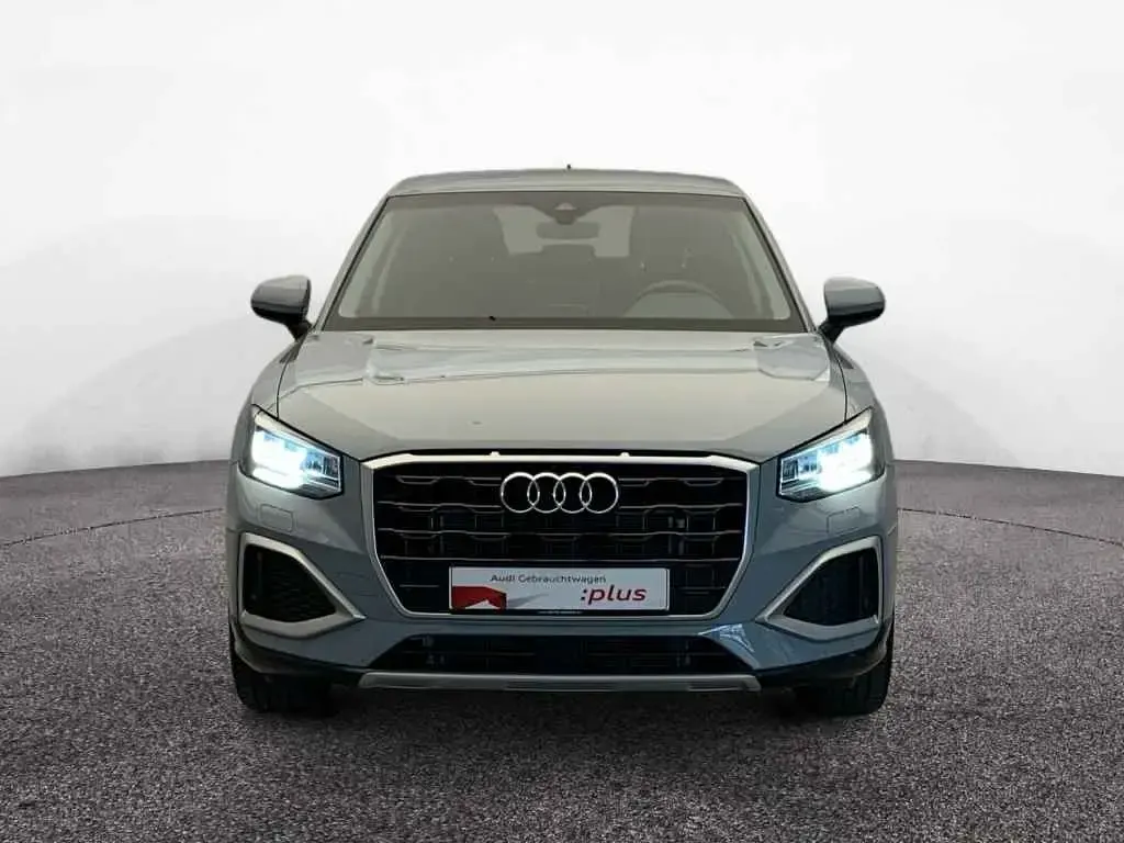 Gebraucht Audi Q2 Advanced Plus 150 PS (110 kW) 2024 Pfeilgrau perleffekt SUV