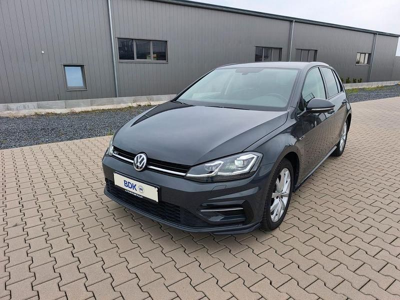 Gebraucht VW Golf VII Highline 150 PS (110 kW) 2019 Grau Limousine