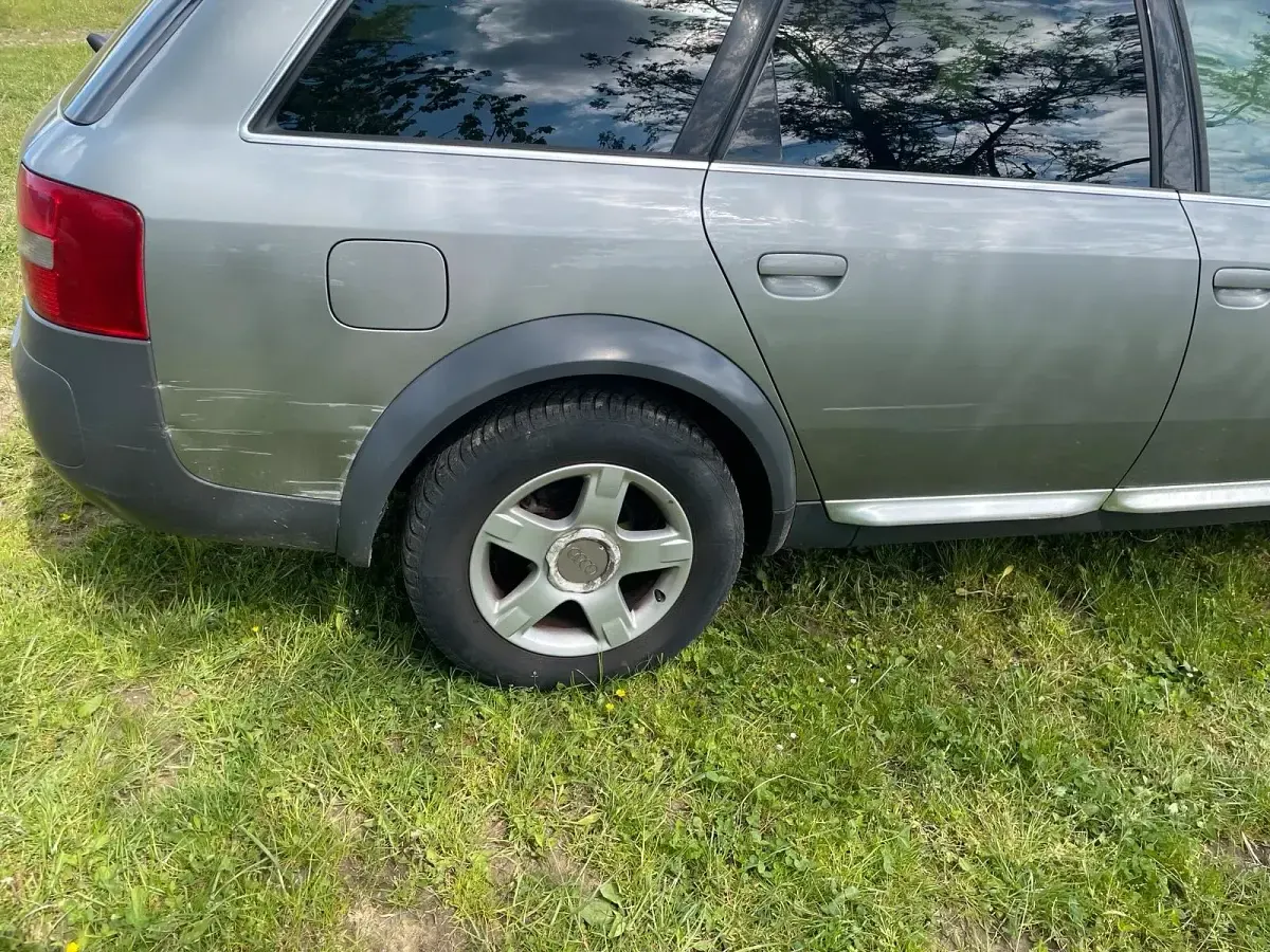 Używany Audi A6 Allroad 179 KM (131 kW) 2002 Szary Kombi