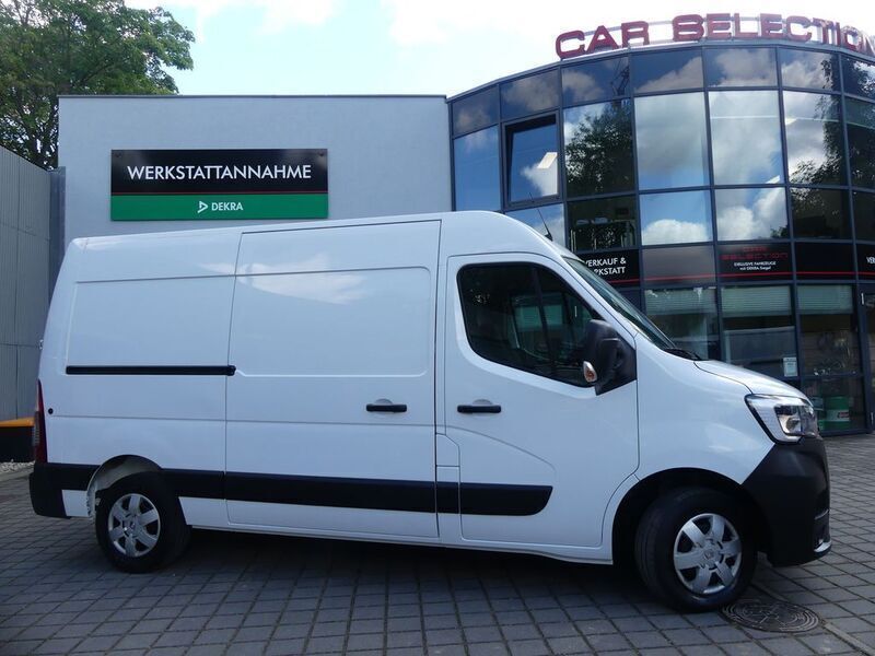 Weiß Gebraucht 2024 Renault Master Van | 22.800 € (Guter Preis) - Bild 1/4