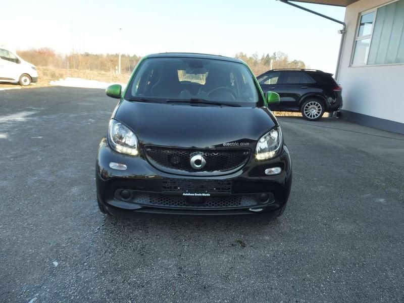 Gebraucht Smart ForFour Electric Drive Prime 60 kW (82 PS) 2018 Schwarz Limousine