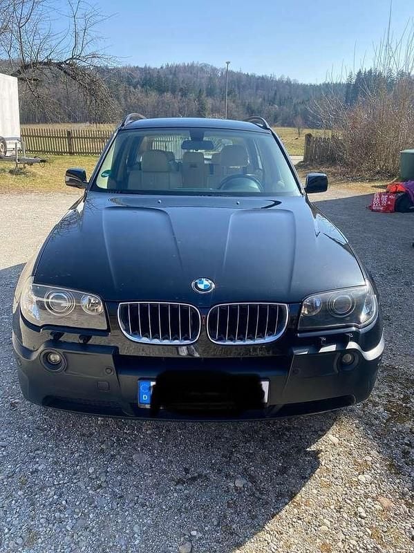 Schwarz Gebraucht 2004 BMW X3 SUV | 6.990 € (Fairer Preis) - Bild 1/4